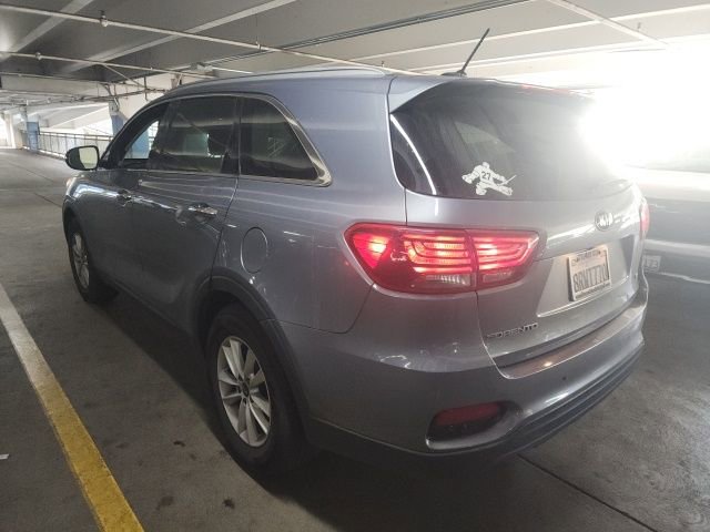 Used 2020 Kia Sorento LX w/ LX I4 Convenience Package image 3