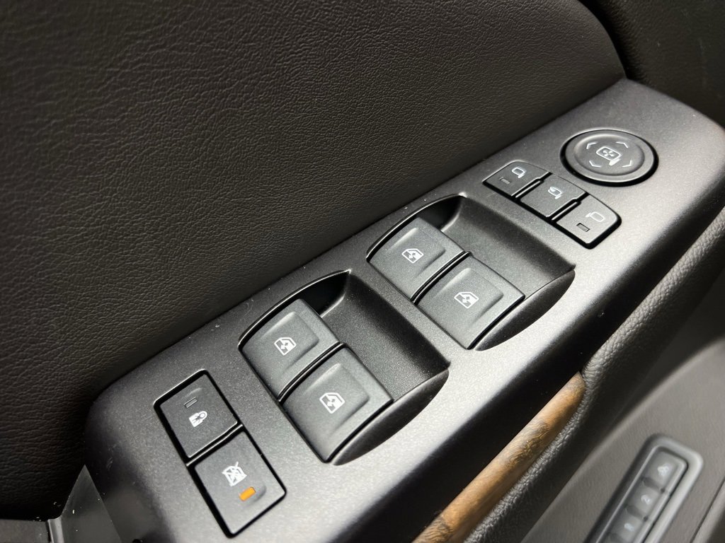 Used 2018 GMC Yukon Denali w/ Denali Ultimate Package image 48