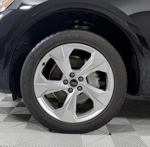 Certified 2023 Audi Q5 2.0T Premium Plus w/ Premium Plus Package image 9