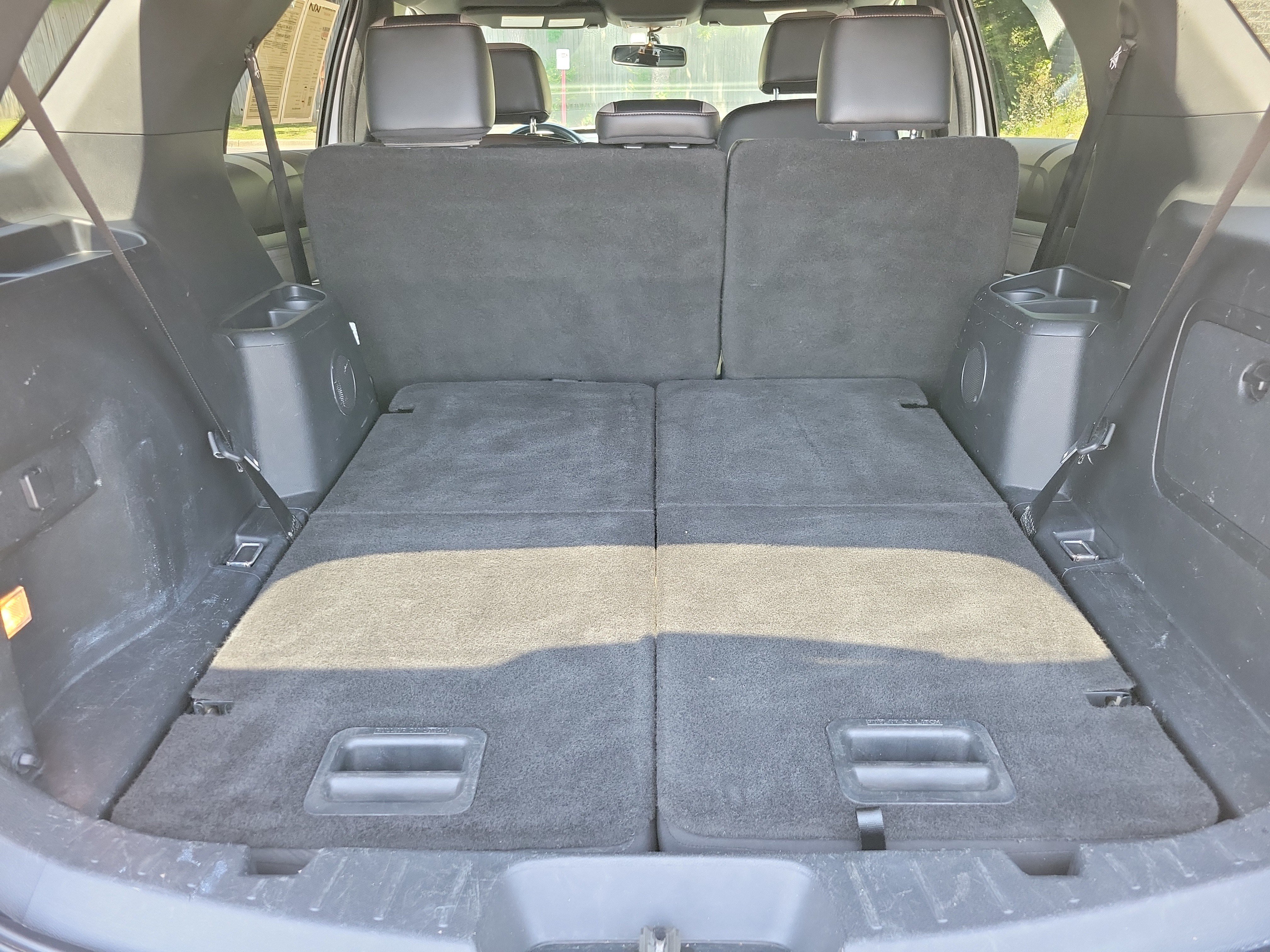Used 2017 Ford Explorer XLT w/ Equipment Group 202A FWD image 12