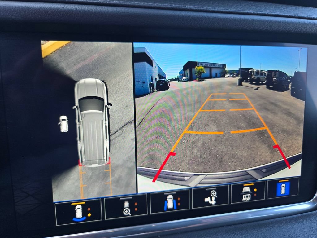 Used 2023 GMC Yukon Denali w/ LPO, Floor Liner Package AWD/4WD image 11