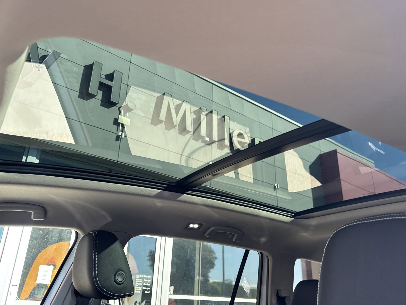 New 2026 Volkswagen Atlas SE image 17