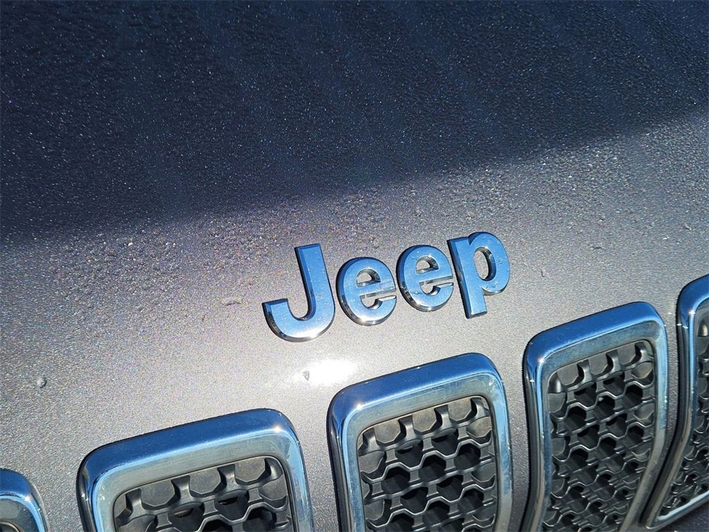 Used 2019 Jeep Cherokee Limited image 6