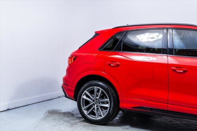 Used 2024 Audi Q3 2.0T Premium Plus w/ Premium Plus Package image 11