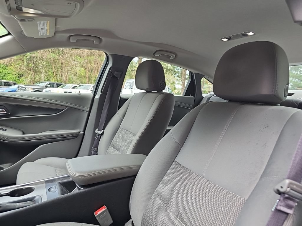 Used 2016 Chevrolet Impala LS FWD image 10