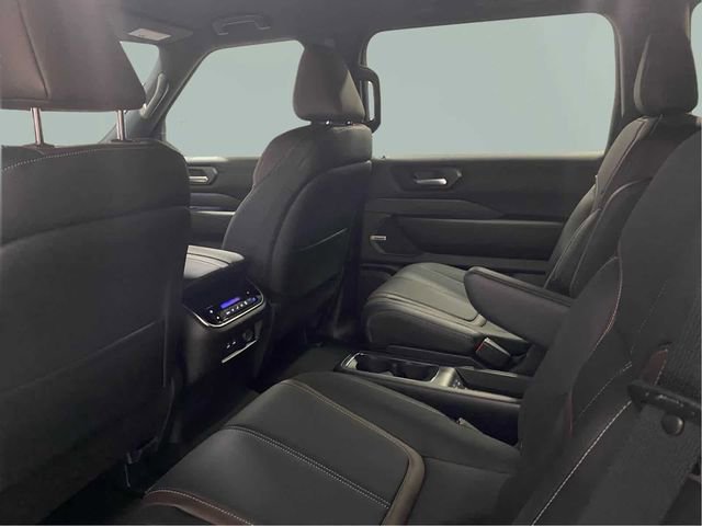 New 2025 Nissan Armada SL w/ Captain's Chari Seat Package AWD/4WD image 31