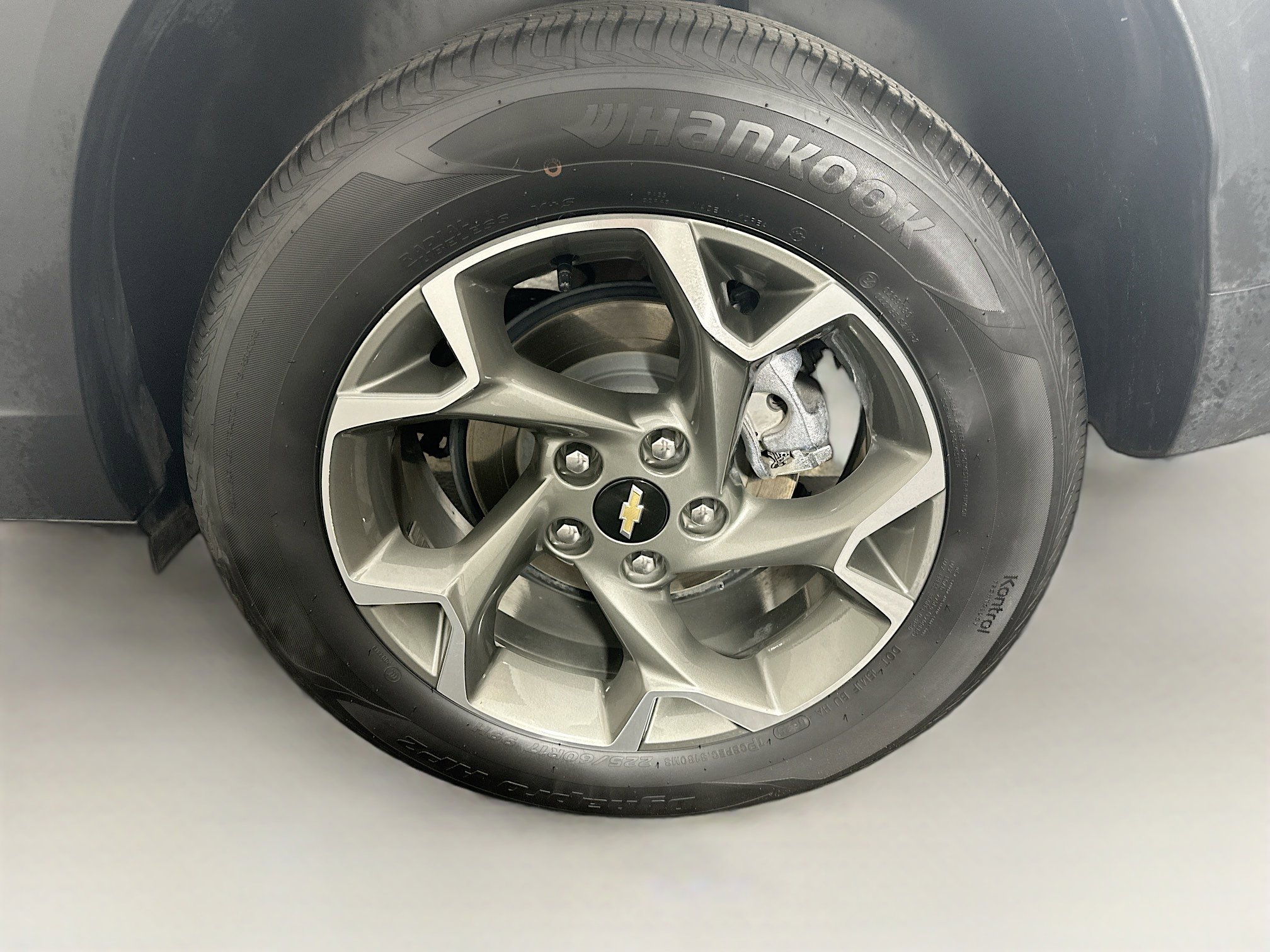 Used 2025 Chevrolet Trax LT w/ LT Convenience Package FWD image 11