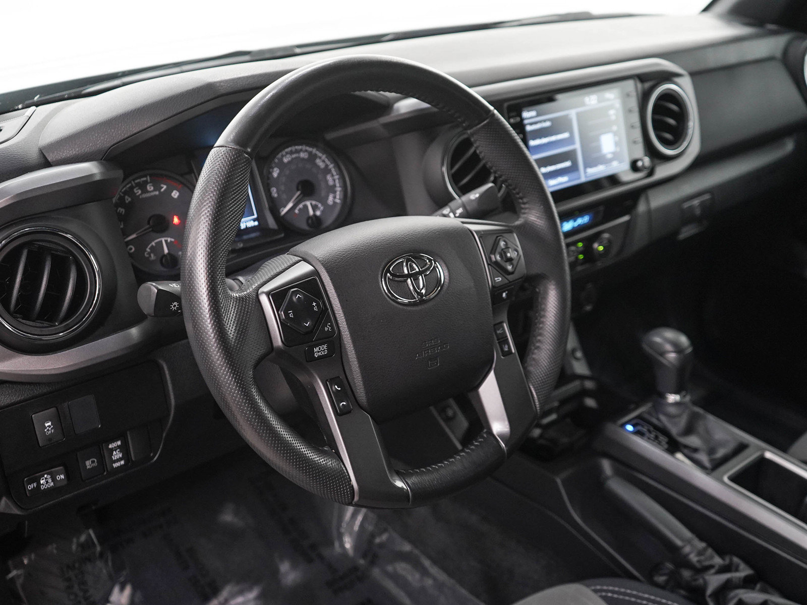 Used 2021 Toyota Tacoma TRD Off-Road AWD/4WD image 20