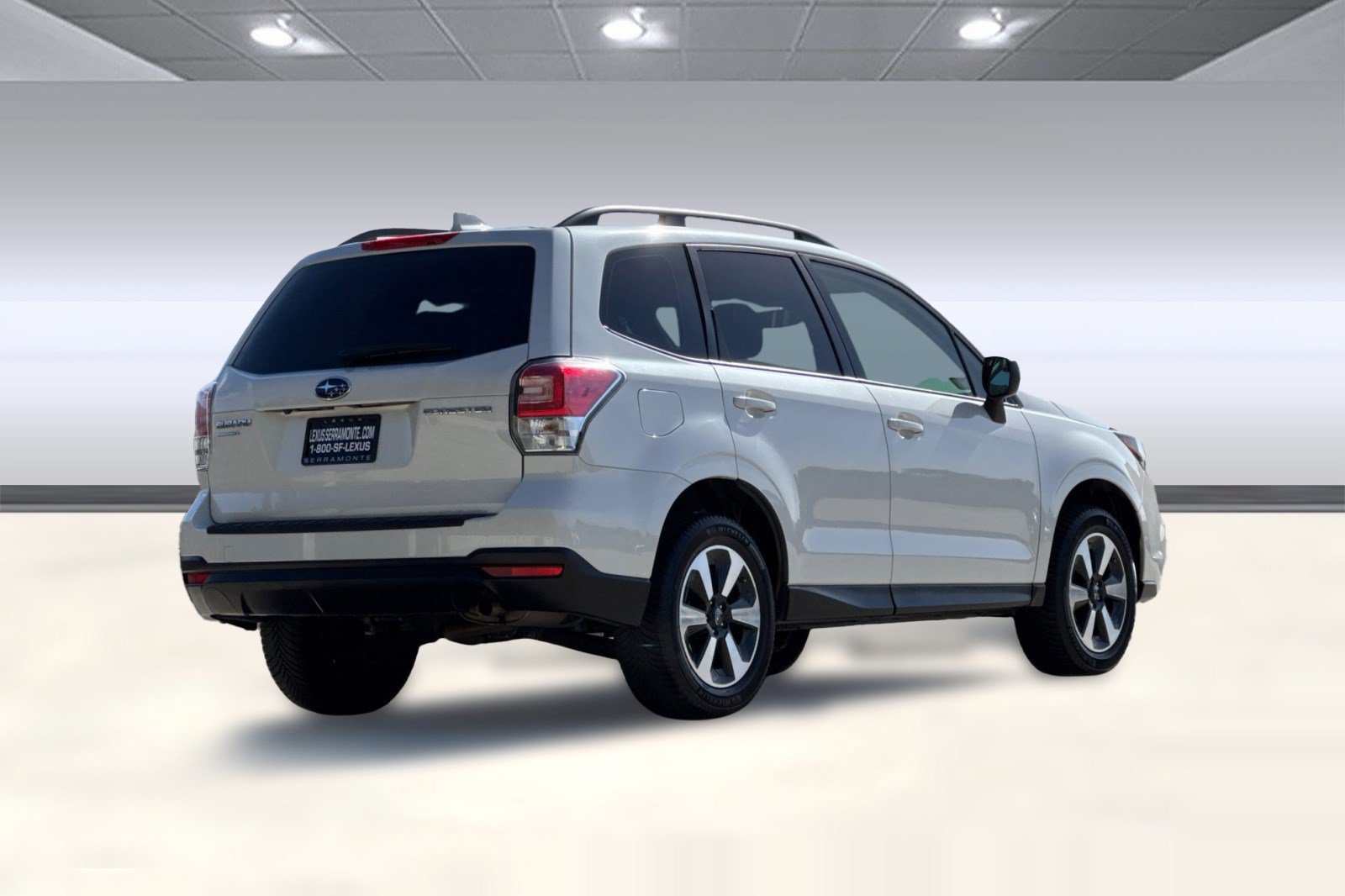 Used 2018 Subaru Forester 2.5i w/ Alloy Wheel Package AWD/4WD image 8