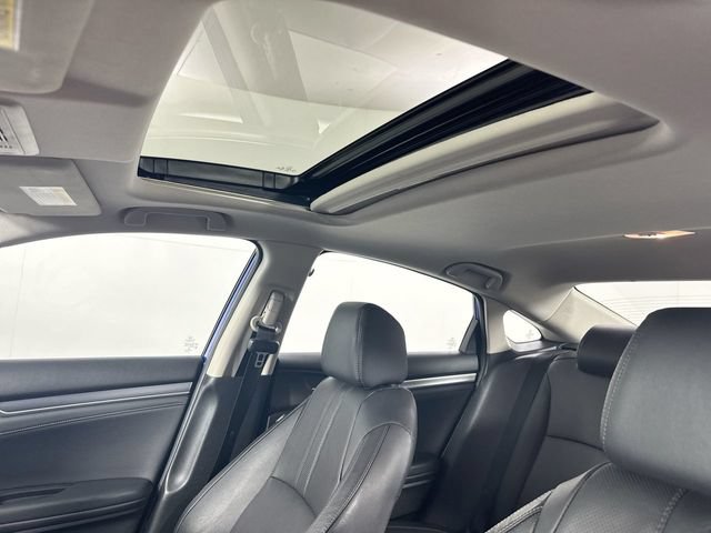 Used 2016 Honda Civic Touring image 19
