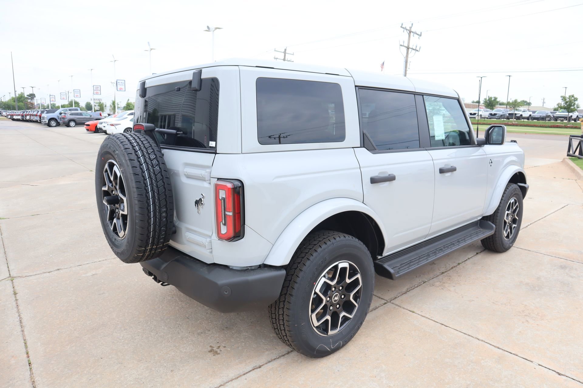 New 2026 Ford Bronco Outer Banks AWD/4WD image 21