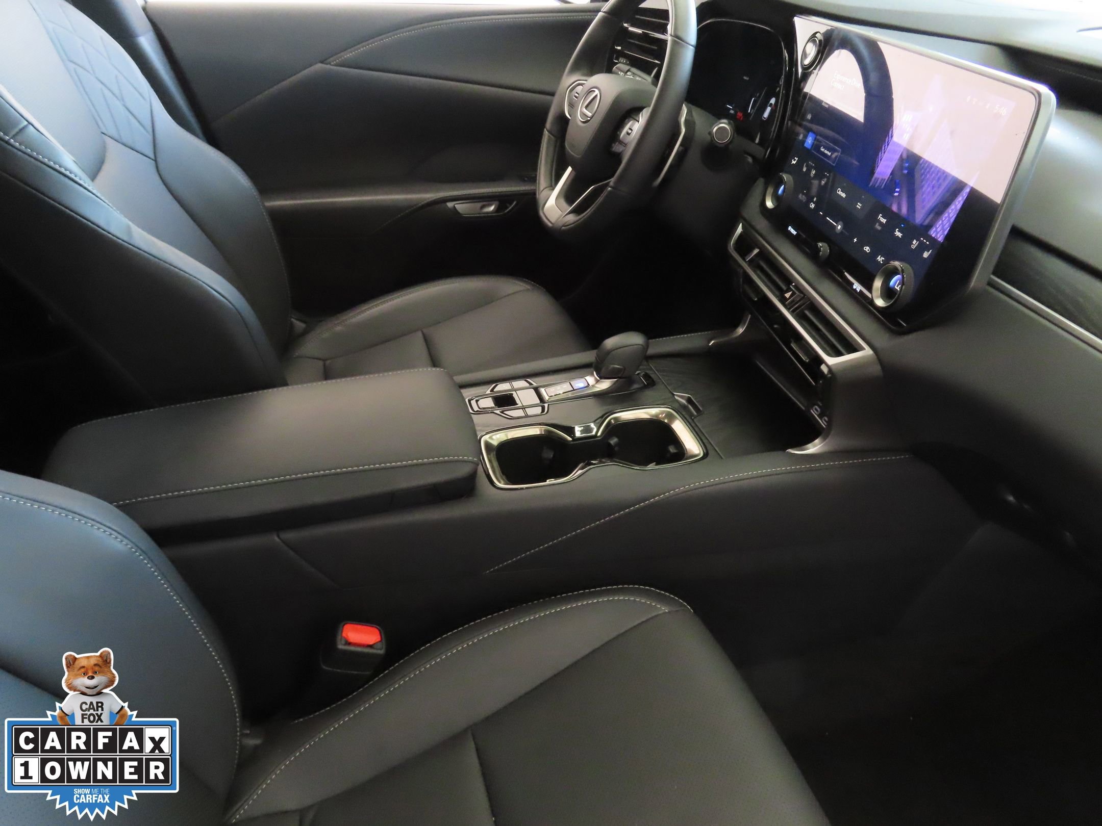 Used 2025 Lexus RX 350 Premium w/ Accessory Package image 27