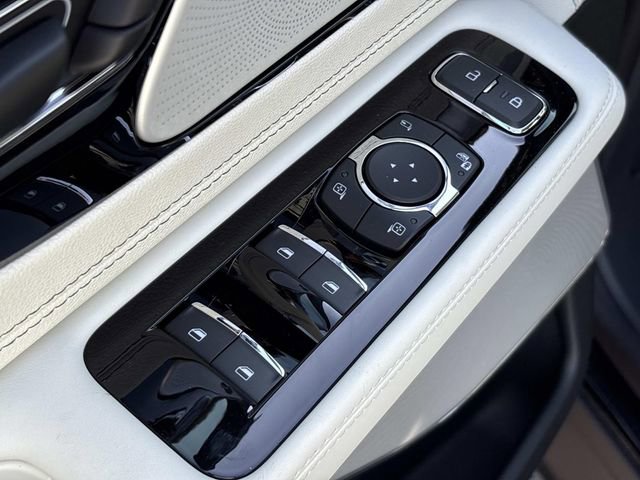New 2025 Lincoln Aviator Black Label w/ Jet Appearance Package AWD/4WD image 23