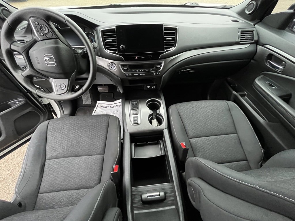 Used 2021 Honda Passport Sport image 14
