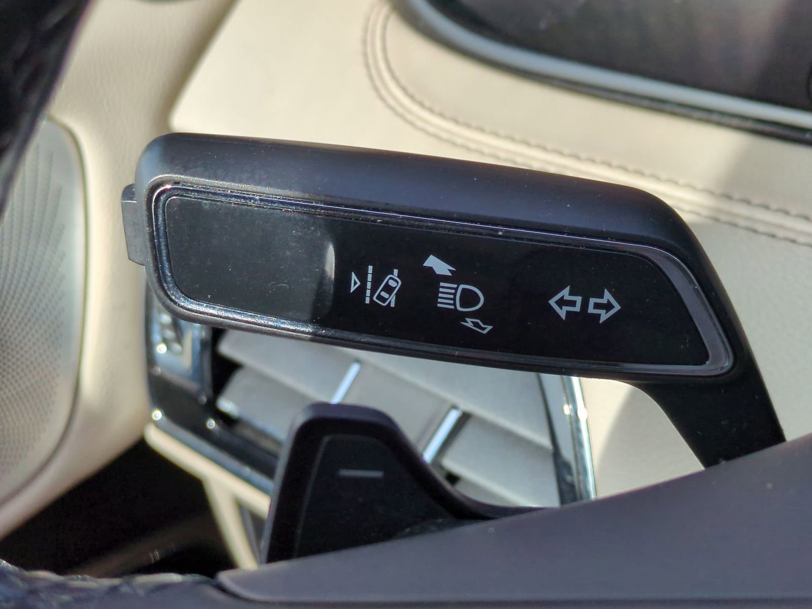 Used 2018 Lincoln Navigator L Reserve w/ Technology Package image 35