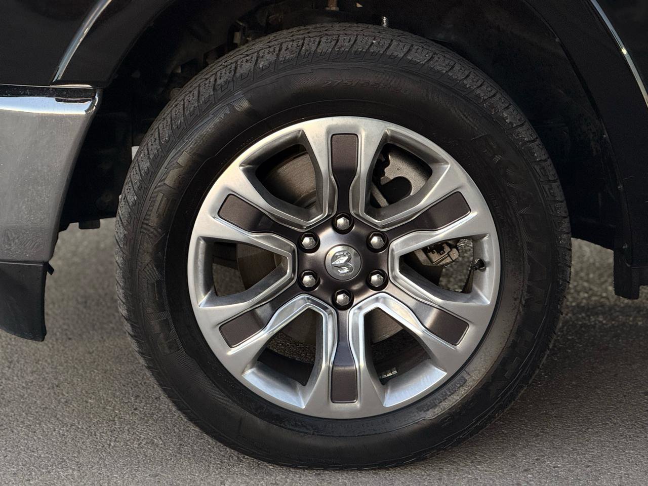 Used 2023 RAM 1500 Limited image 8