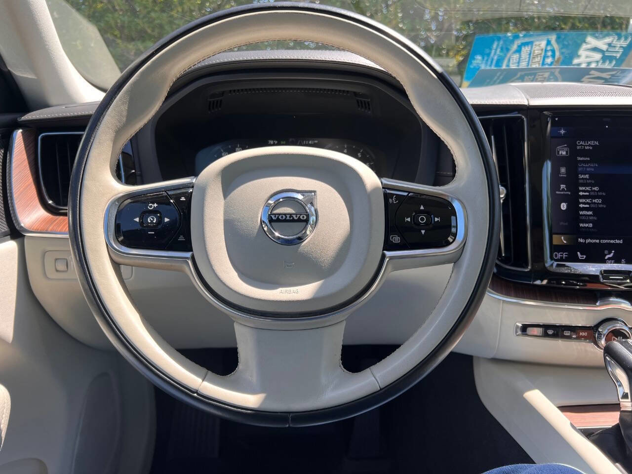 Used 2019 Volvo XC60 T5 Inscription w/ Protection Package Premier AWD/4WD image 24