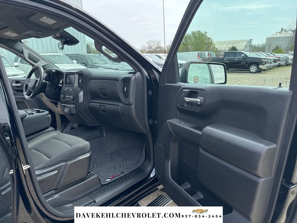 Used 2024 Chevrolet Silverado 1500 Custom Trail Boss w/ LPO, Dark Essentials Package image 24