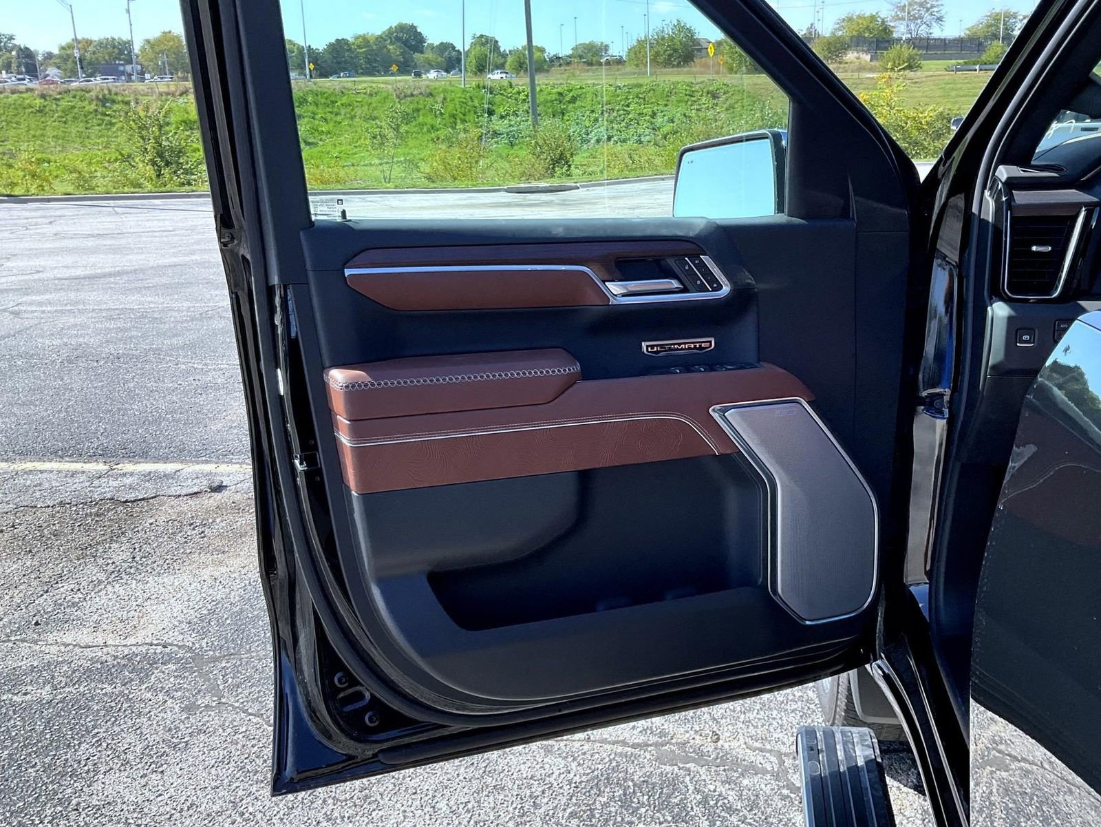 New 2026 GMC Sierra 1500 Denali Ultimate image 9