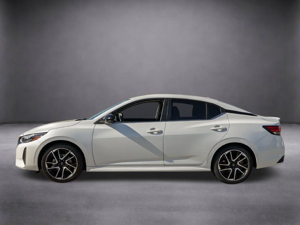 Used 2024 Nissan Sentra SR FWD image 8