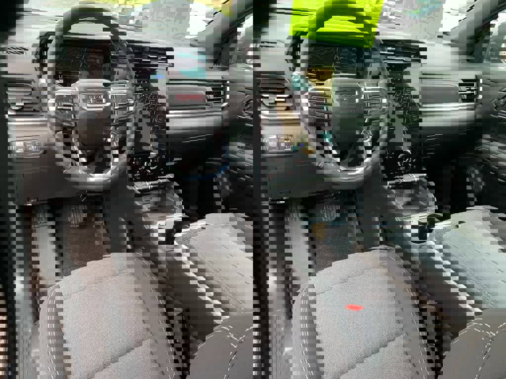 Certified 2025 GMC Terrain Elevation image 15