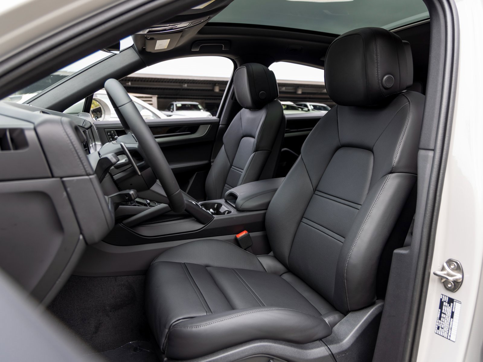 New 2026 Porsche Cayenne Coupe image 5