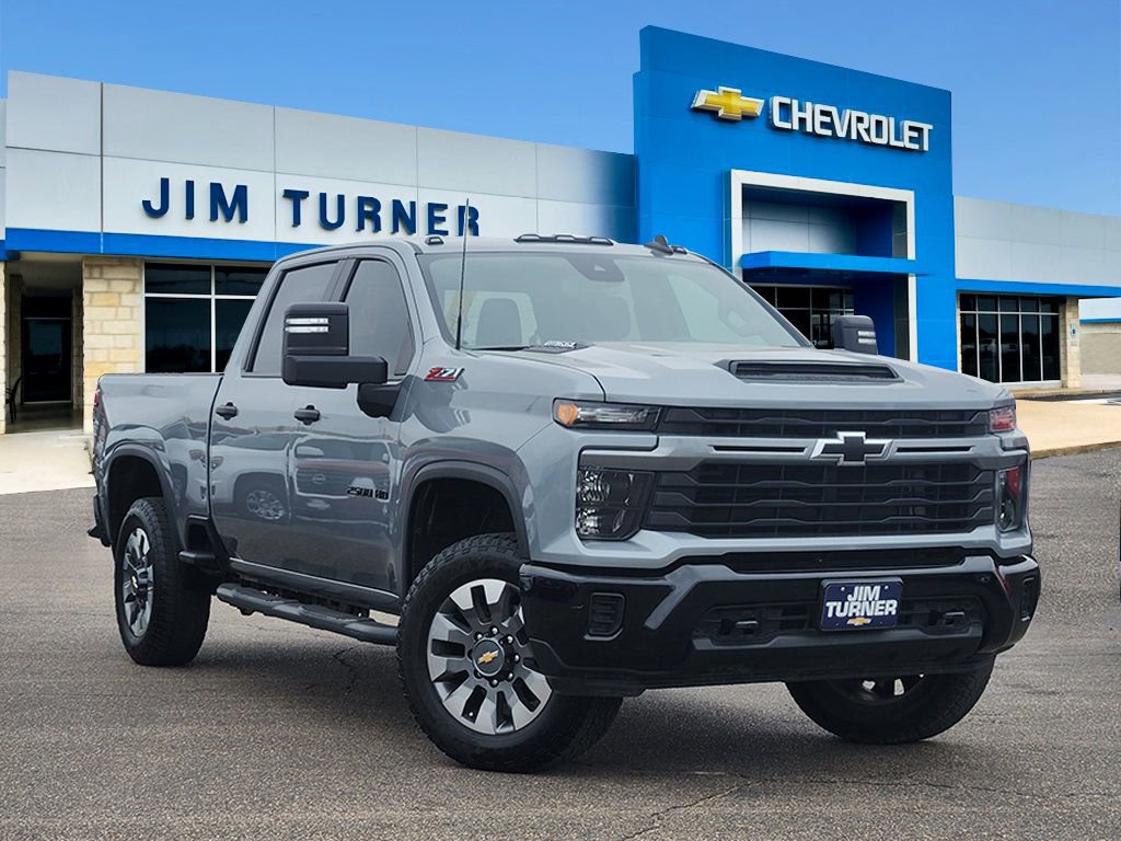 Used 2024 Chevrolet Silverado 2500 Custom w/ Custom Value Package image 1