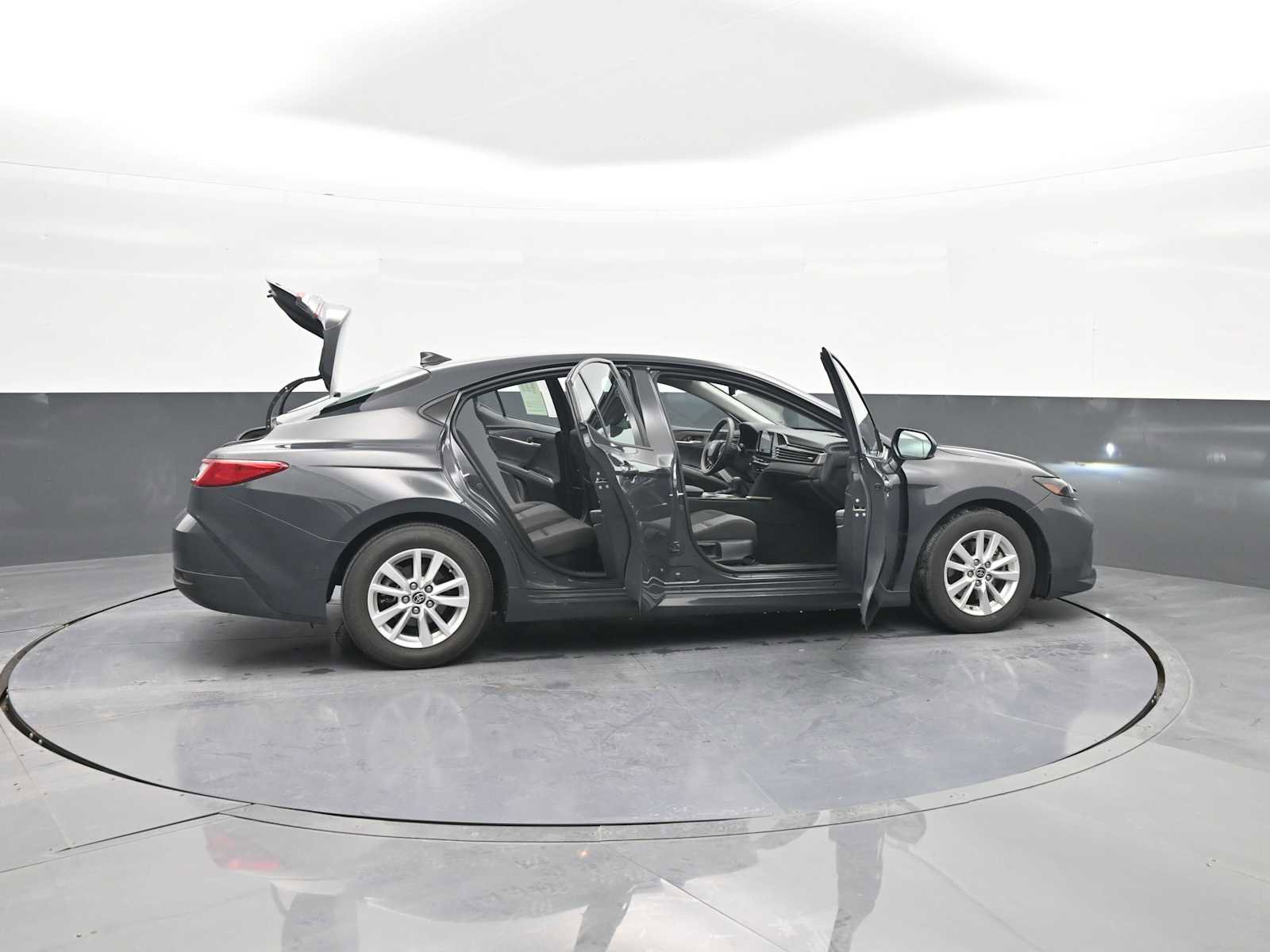 Used 2025 Toyota Camry LE w/ Convenience Package FWD image 42