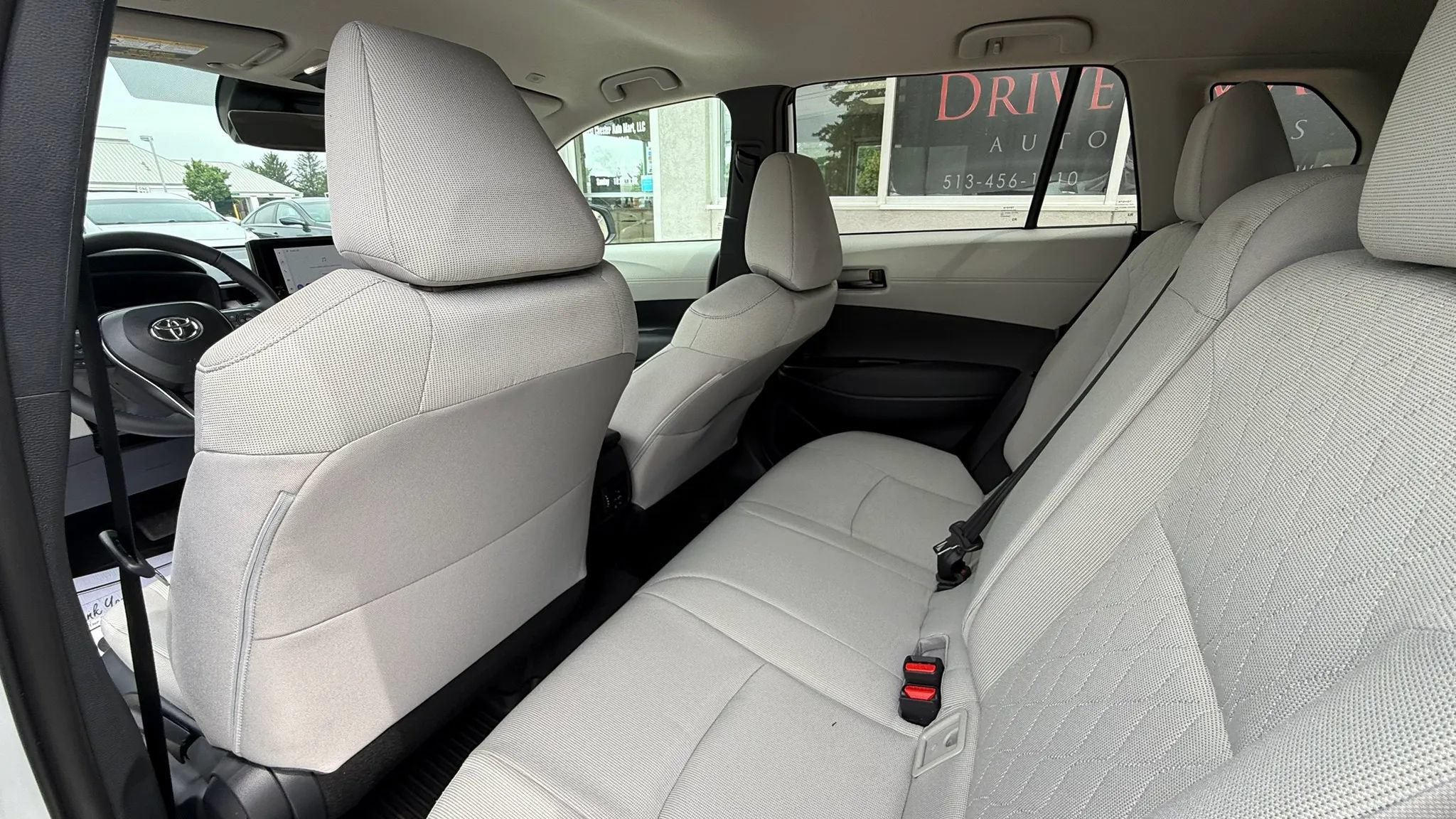 Used 2026 Toyota Corolla Cross LE AWD/4WD image 10