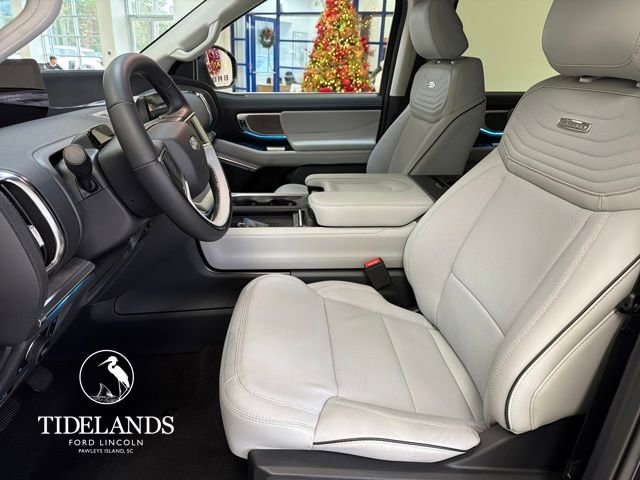 New 2025 Ford Expedition Platinum w/ Platinum Ultimate Package image 11