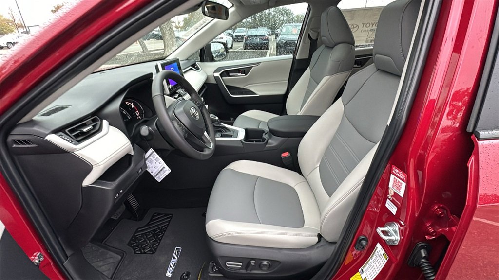 New 2025 Toyota RAV4 XLE Premium image 18