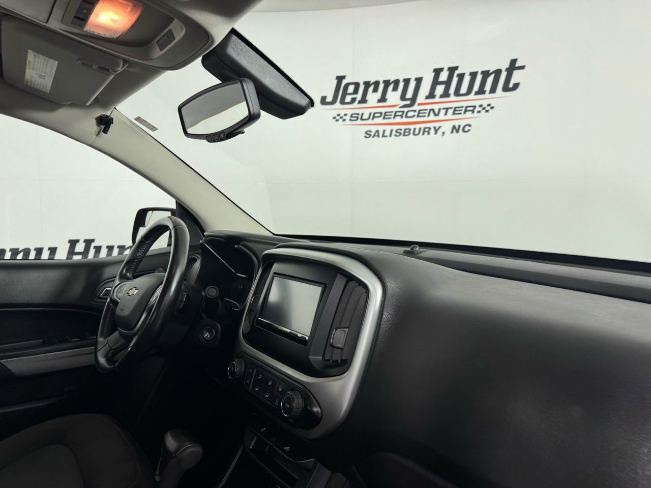 Used 2017 Chevrolet Colorado LT w/ LT Convenience Package image 26