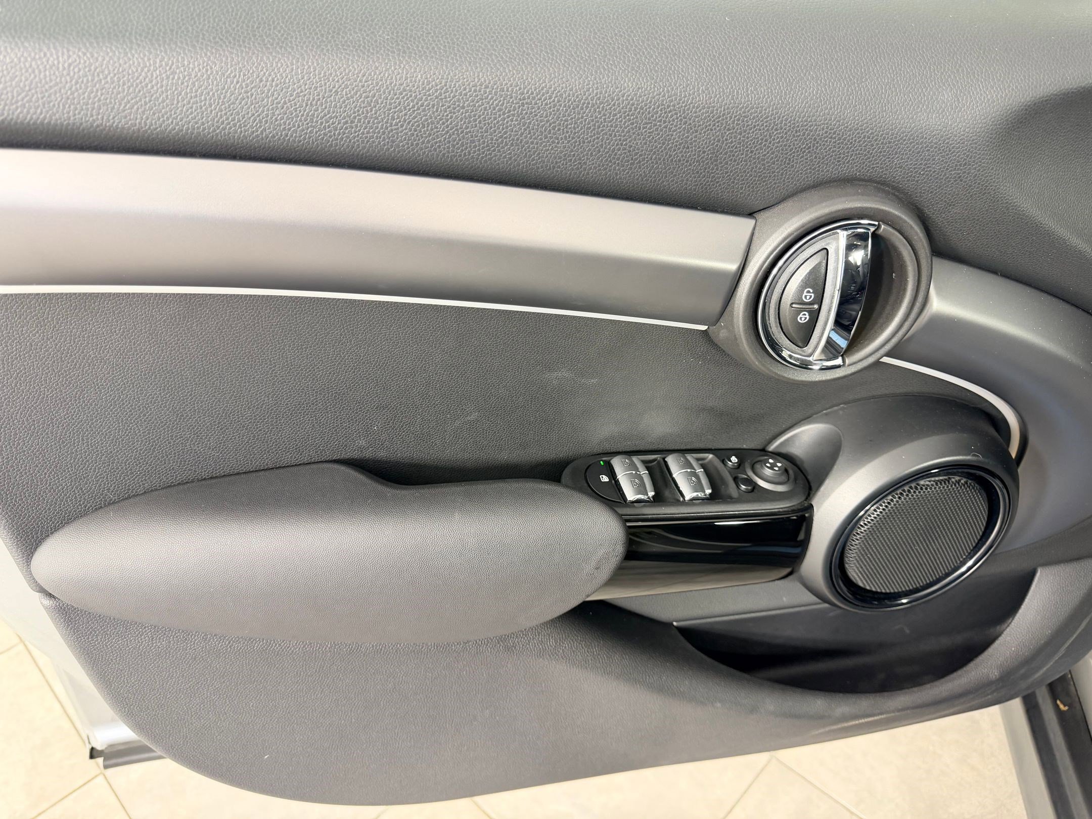 Certified 2023 MINI Cooper S image 12