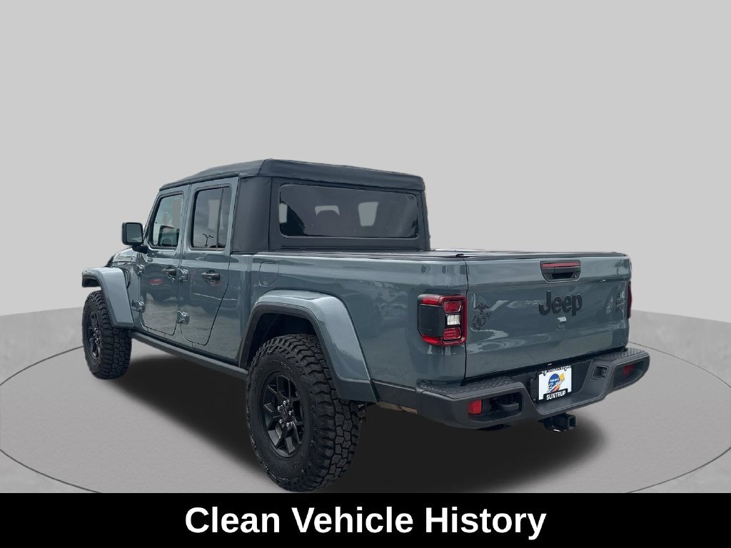 Used 2025 Jeep Gladiator Sport AWD/4WD image 4