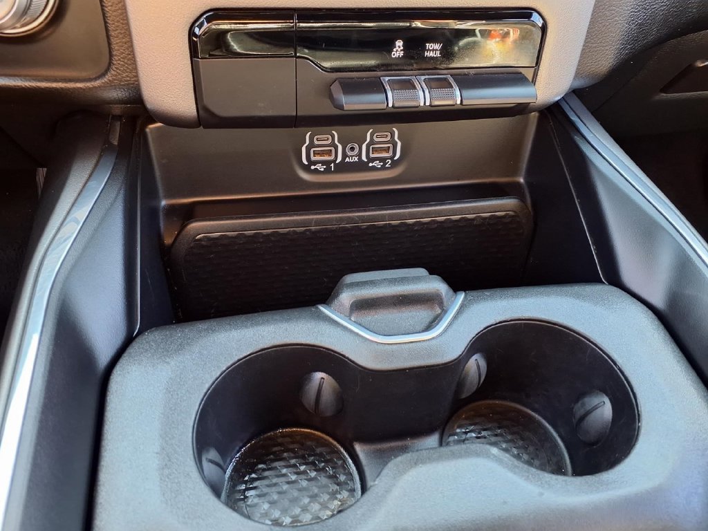 Used 2024 RAM 1500 Laramie RWD image 11