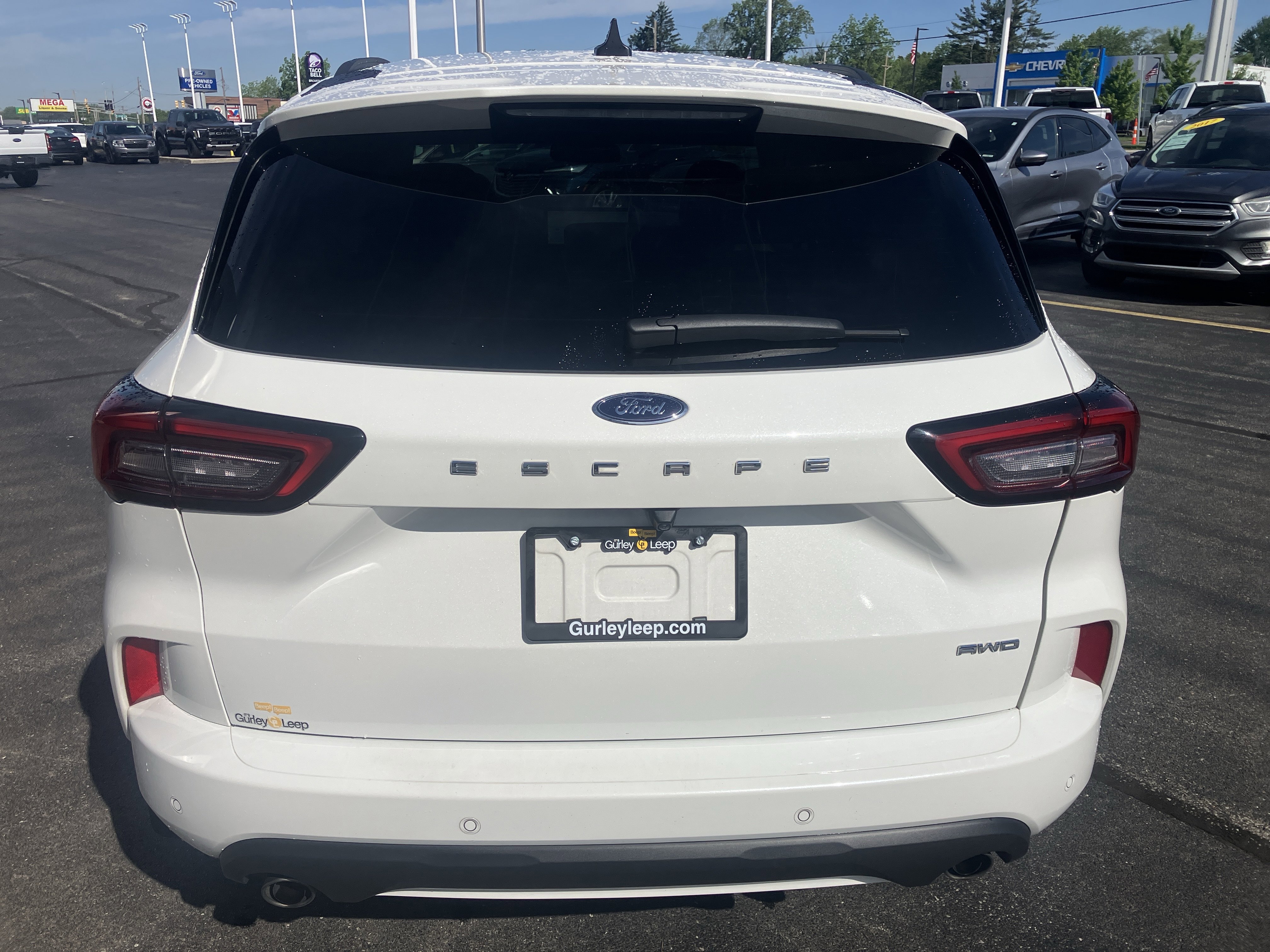 Used 2023 Ford Escape ST-Line Elite w/ Premium Technology Package AWD/4WD image 6