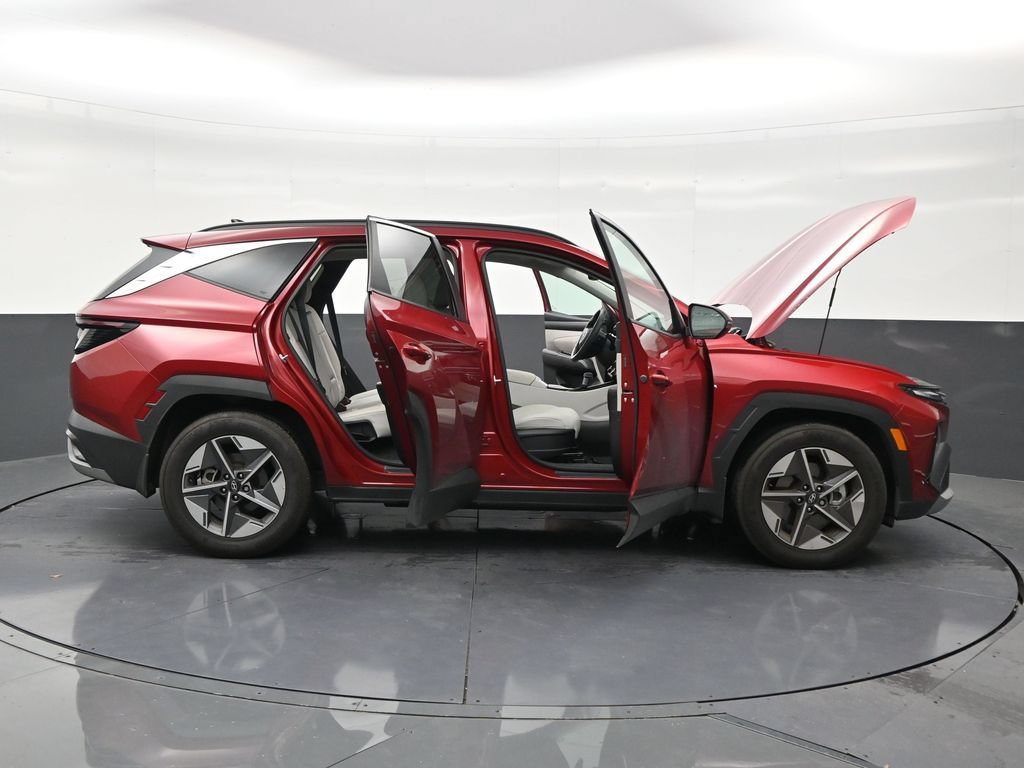 Used 2025 Hyundai Tucson SEL FWD image 28