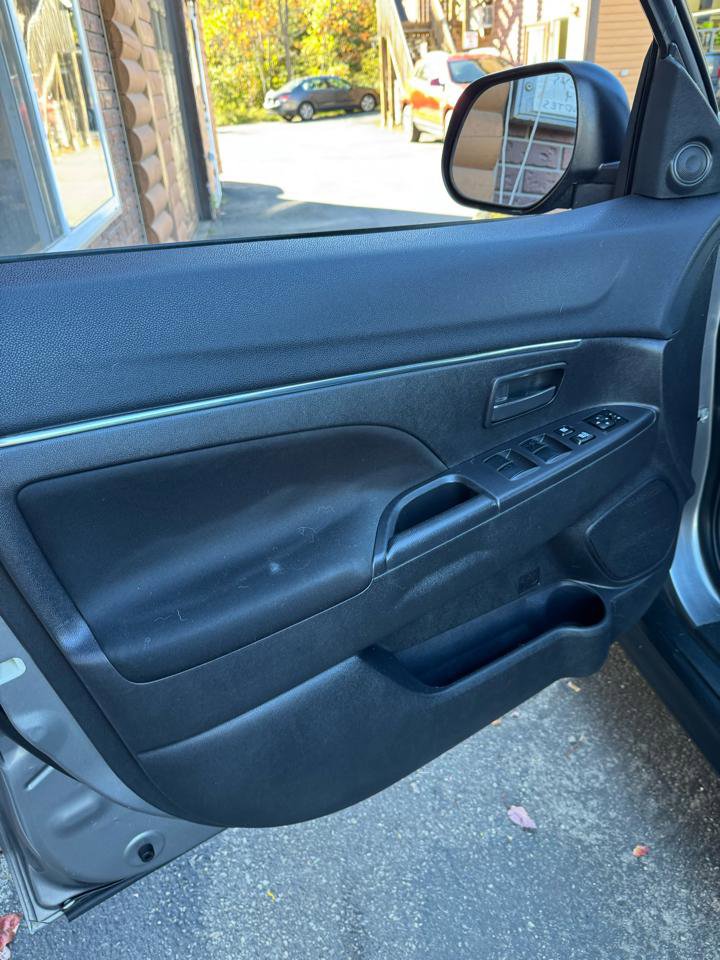 Used 2015 Mitsubishi Outlander Sport ES image 6
