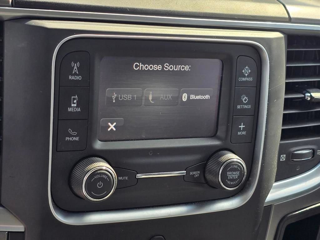 Used 2021 RAM 1500 Classic SLT AWD/4WD image 18