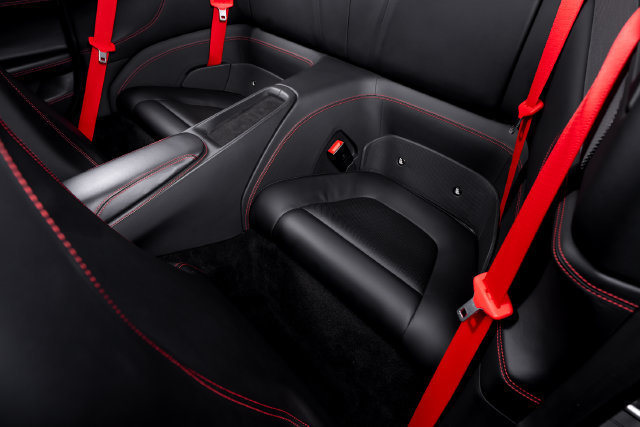 Certified 2020 Ferrari Portofino RWD image 29