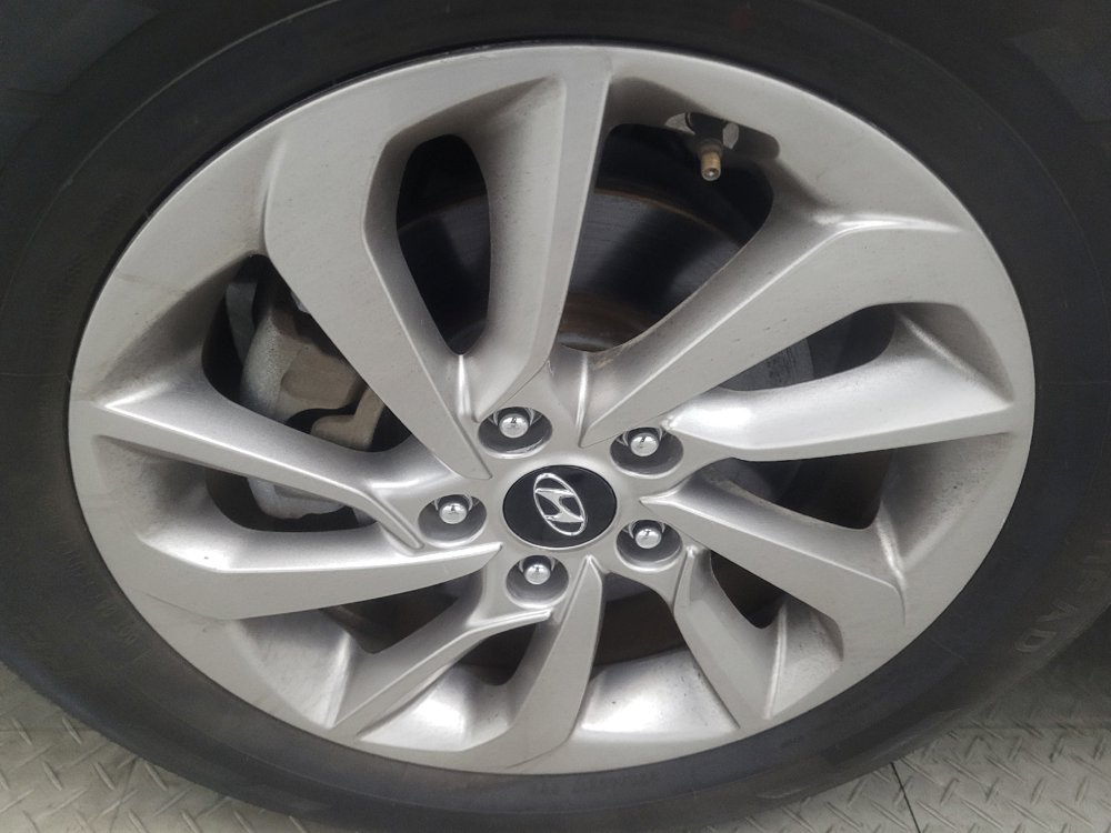 Used 2017 Hyundai Tucson SE w/ SE Popular Package 02 AWD/4WD image 31