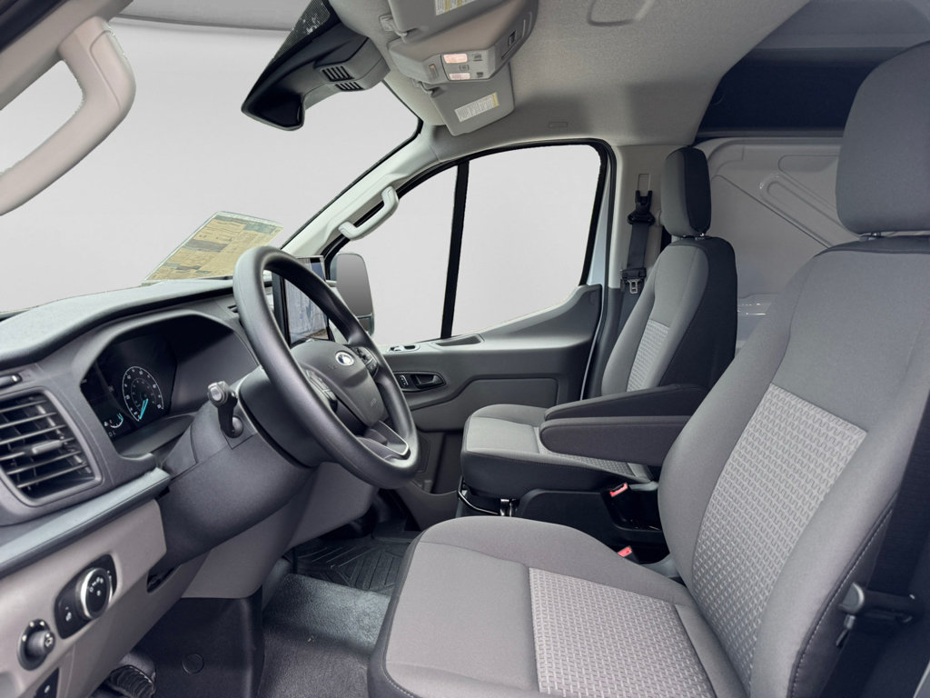 Used 2024 Ford E-Transit Low Roof RWD image 18
