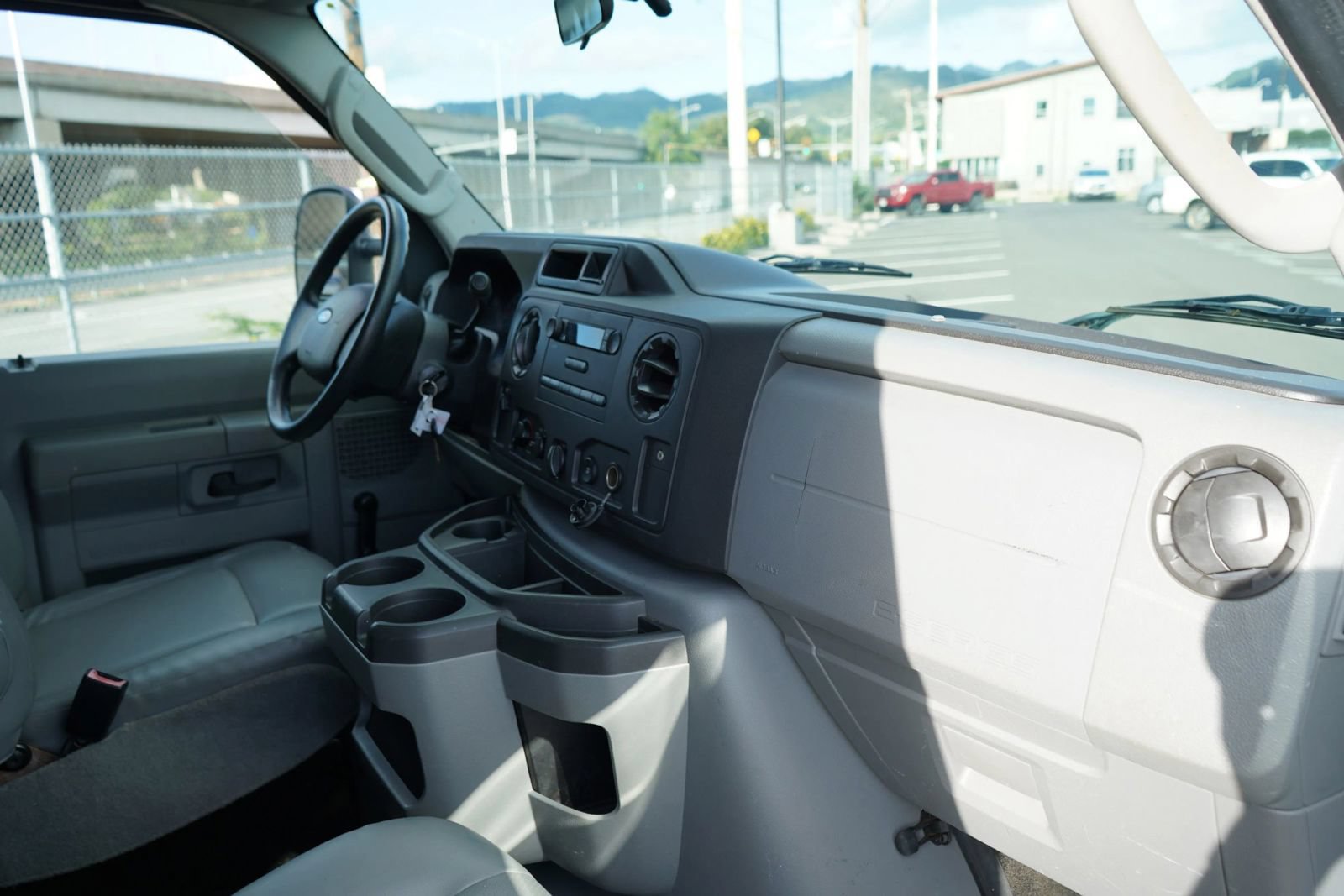Used 2013 Ford E-150 and Econoline 150 RWD image 14