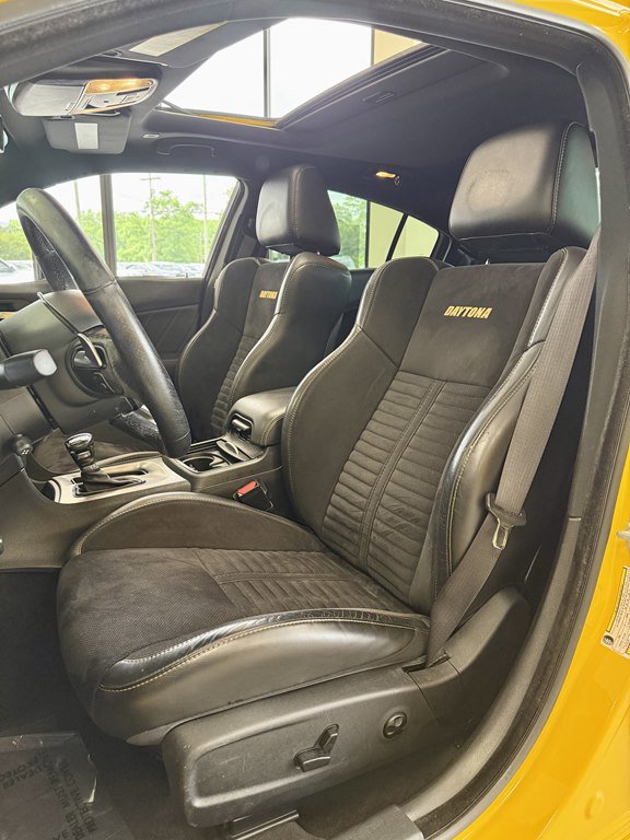 Used 2018 Dodge Charger R/T RWD image 14