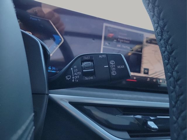 Certified 2025 BMW X5 xDrive50e w/ Premium Package AWD/4WD image 27
