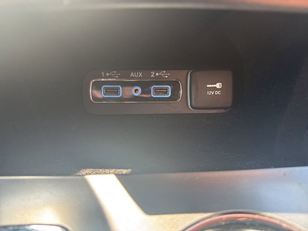 Used 2019 Jeep Grand Cherokee Laredo image 27