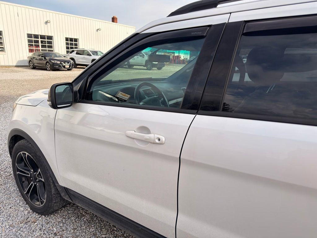 Used 2015 Ford Explorer Sport w/ Equipment Group 401A image 8