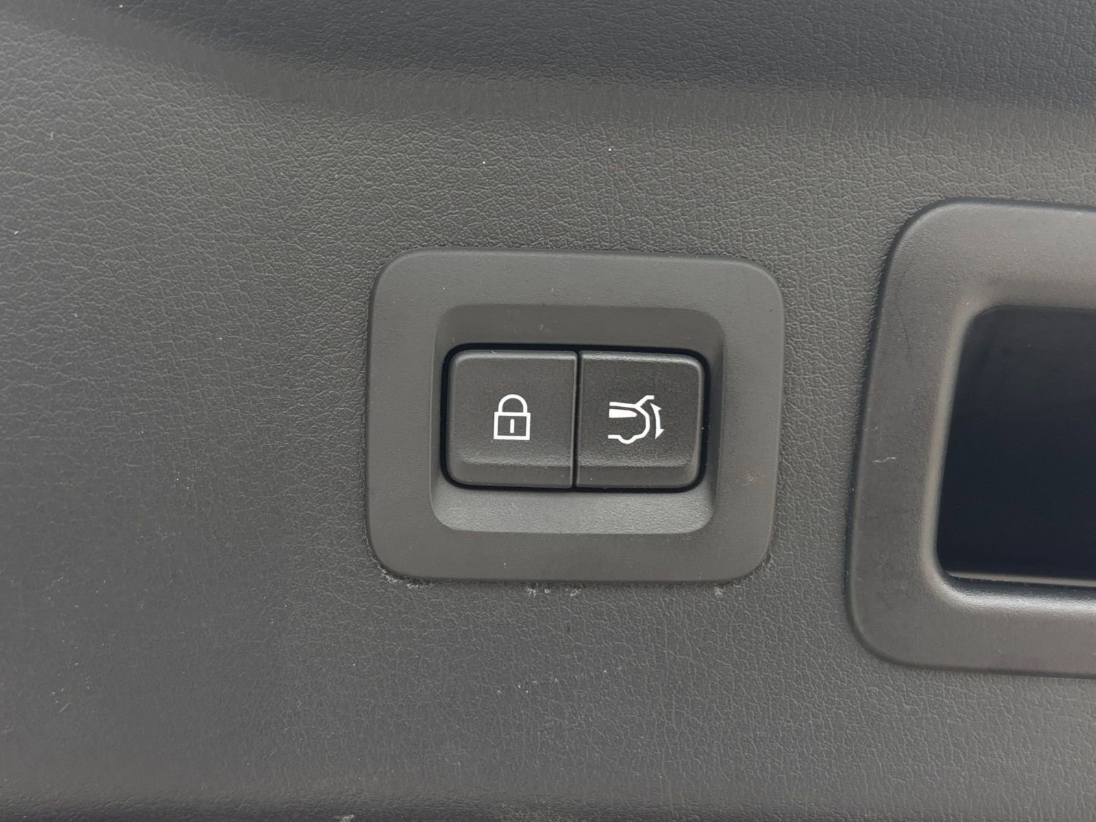 Used 2025 MAZDA CX-70 3.3 Turbo w/ Preferred Package image 23