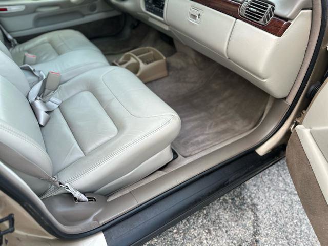 Used 1998 Cadillac De Ville image 11