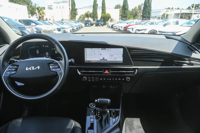 Certified 2025 Kia Niro EX FWD image 13
